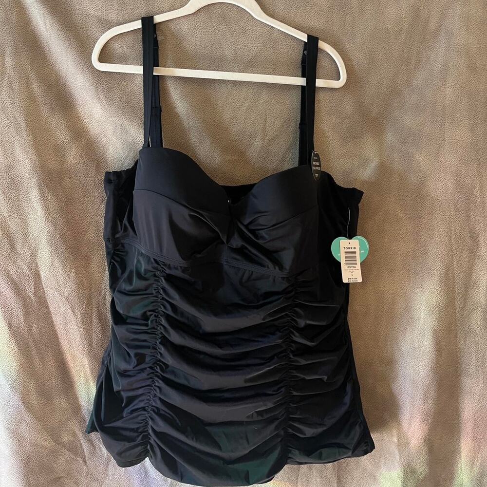 NEW WITH TAGS Torrid Plus-Size Back Lined Tankini (SIZE 4X)